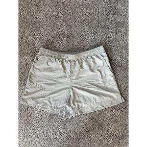Columbia Sandy River Shorts Women's Medium Khaki Tan 5" Inseam
